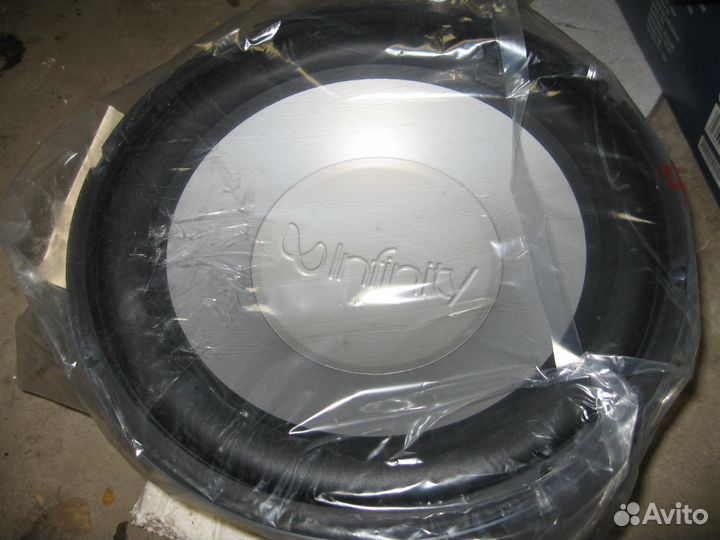 Сабвуфер Infinity