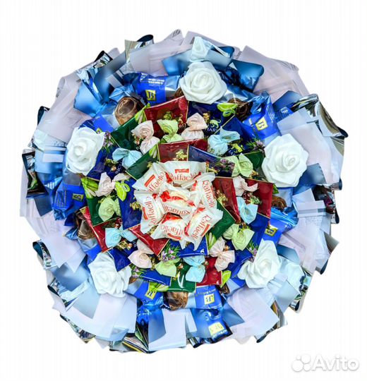 Букеты из конфет и чая в наличии