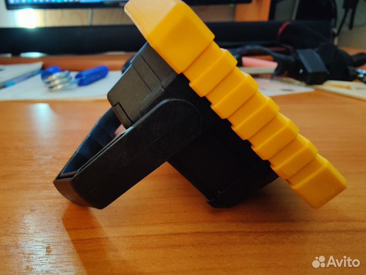 Портативный светильник / лампа