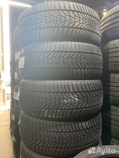 Hankook Winter I'Cept Evo 3 W330A 265/40 R22 106W