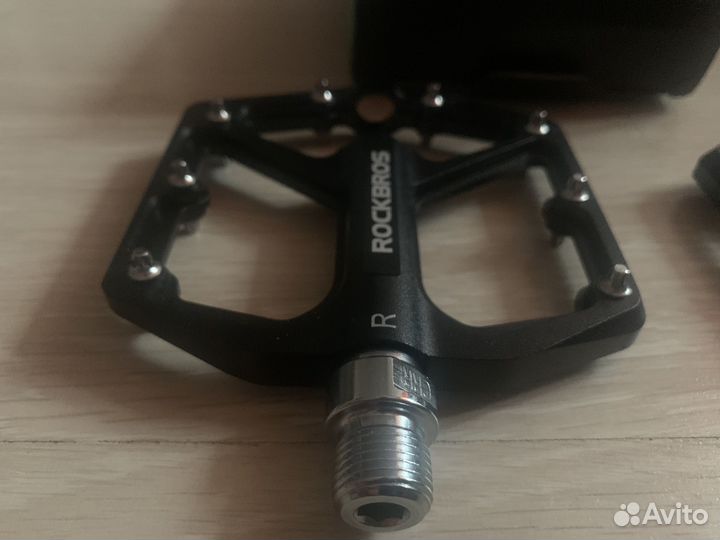 Педали для велосипеда 