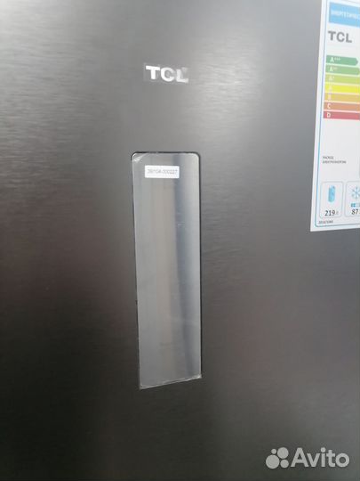 Холодильник новый серый в пленках TCL TRF-315wexa+