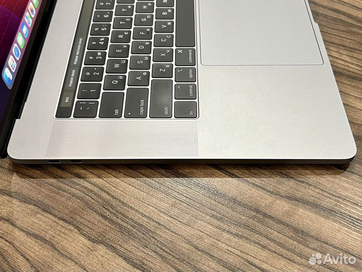 Apple MacBook Pro 15 2019 i9 16 гб 512 гб