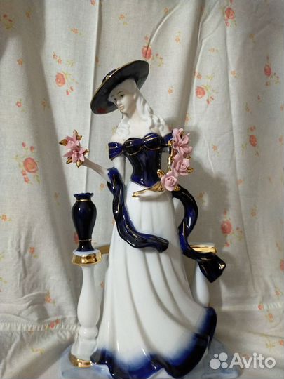 Статуэтка коллекционная, подставка для свечей