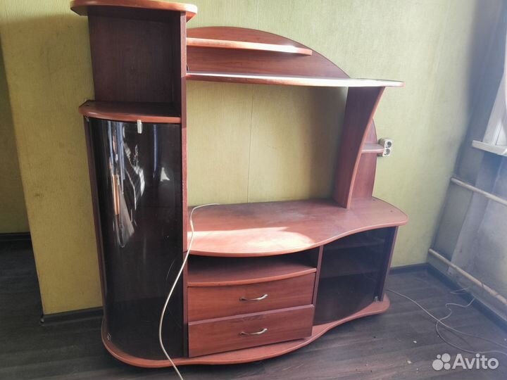 Стенка для телевизора