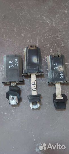 Ограничитель двери на Mercedes W210