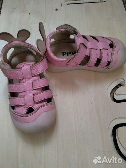 Сандалии босоногие, 23