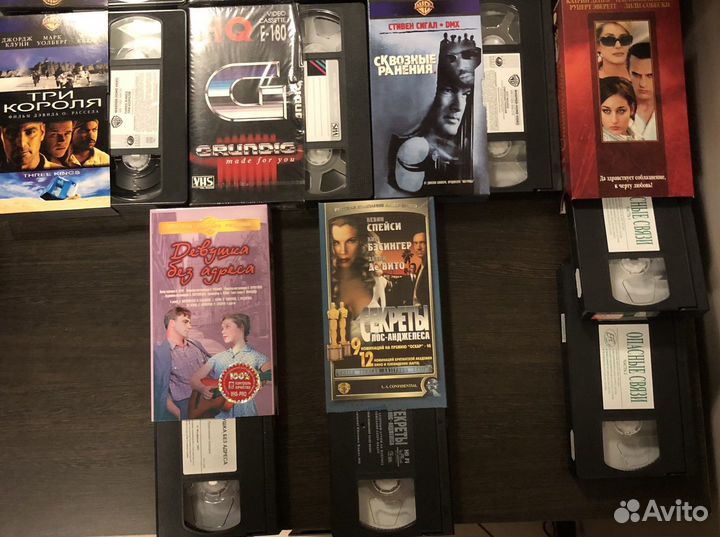 Видеокассеты с фильмами