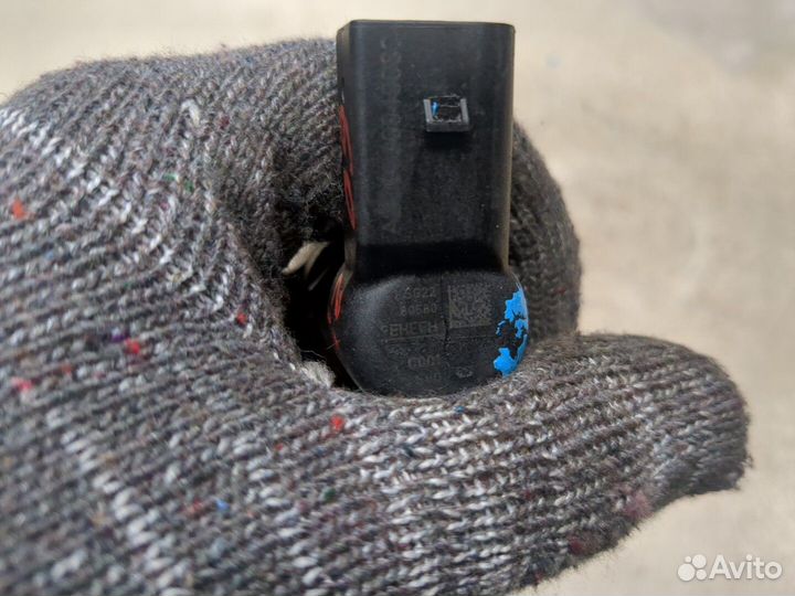 Форсунка топливная Volkswagen Caddy