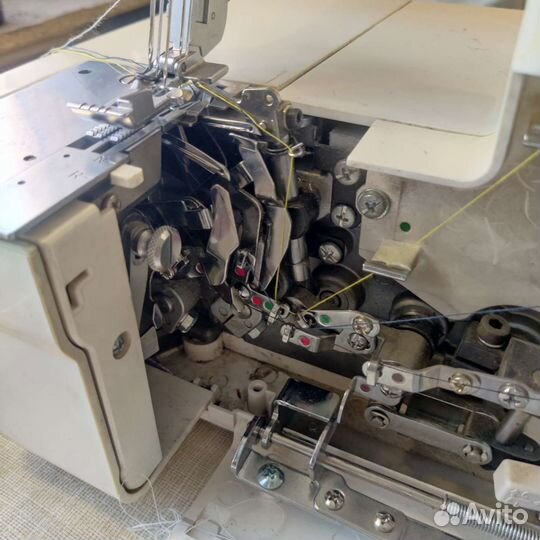 Оверлок Merrylock 5000 (5-ти-ниточный)