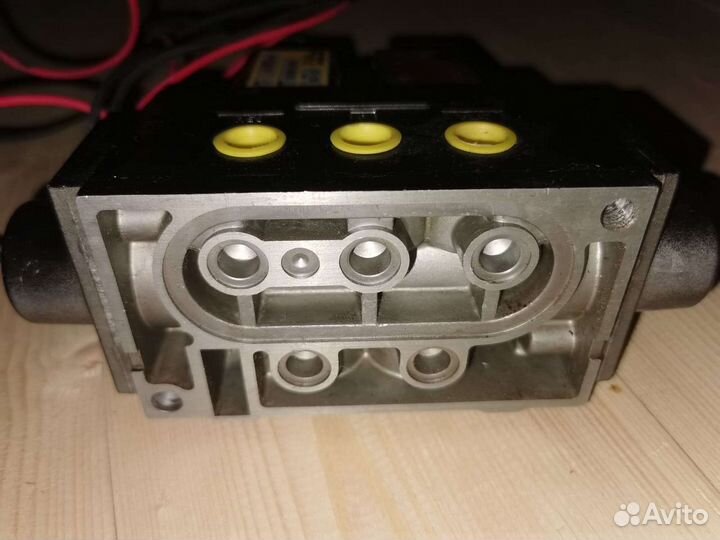 Пневматический клапан parker ss40102501