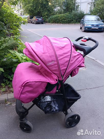 Прогулочная коляска