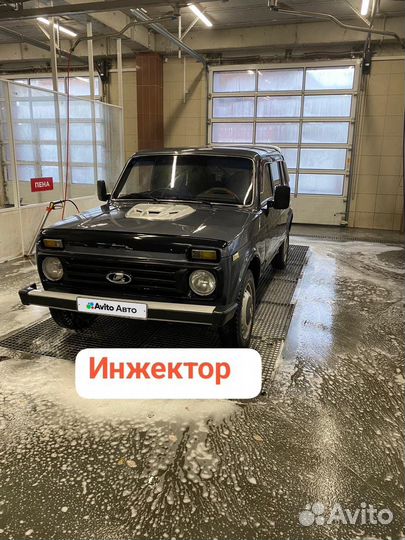 LADA 4x4 (Нива) 1.7 МТ, 2004, 100 000 км