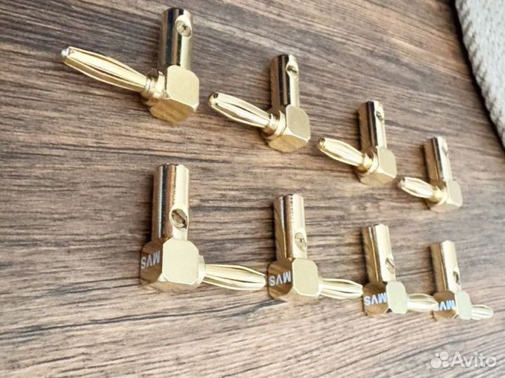 Коннектор Банан угловой MVS Banana