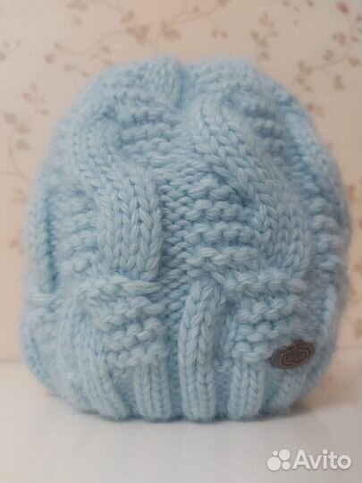 Продам шапку зимнюю (цвет голубой)