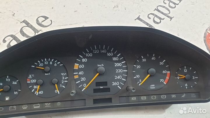 Приборная панель Mercedes W140