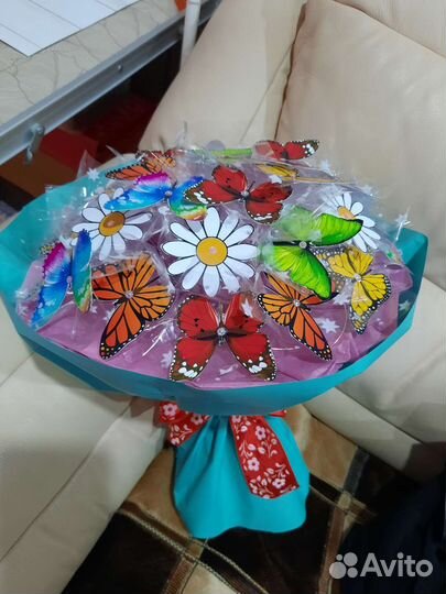 Букет с бабочками светящийся