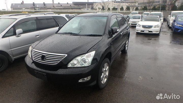 Стекло собачника заднее правое Toyota Harrier