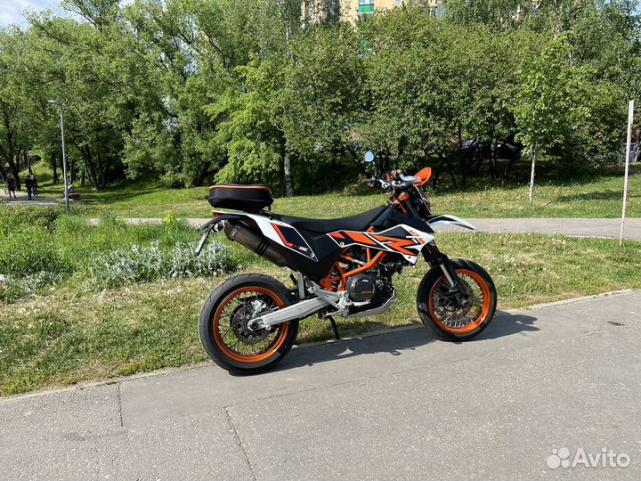 KTM smc 690 r