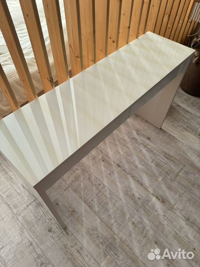 Туалетный столик