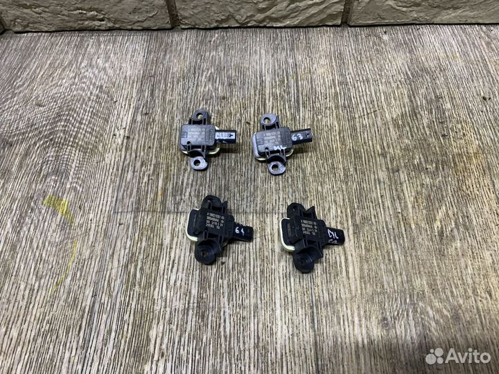 Mercedes Benz W166 M-Klasse (ML) Датчик AIR BAG