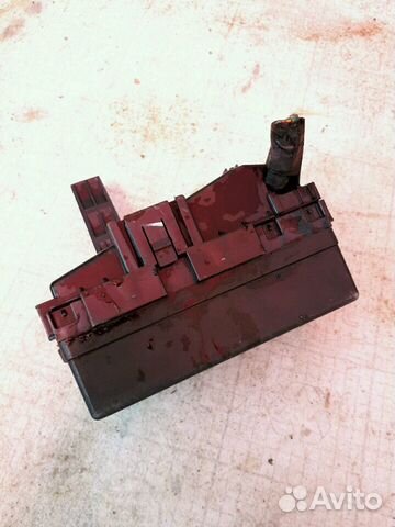 Корпус блока реле Nissan Primera p12