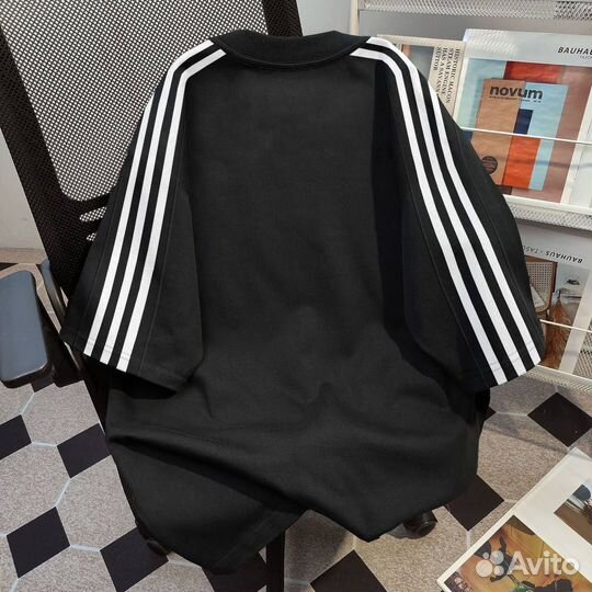 Оверсайз футболка adidas type