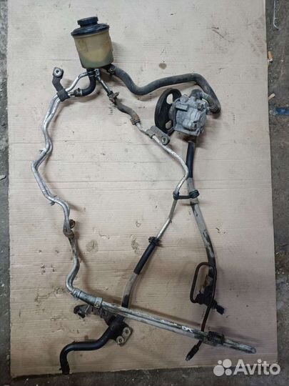 Трубки, бачок Гура Nissan almera classic b10