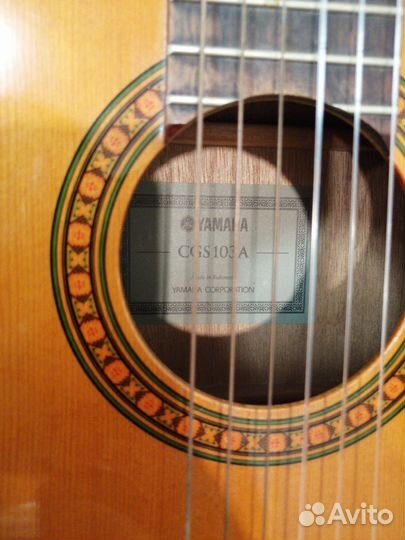 Классическая гитара Yamaha
