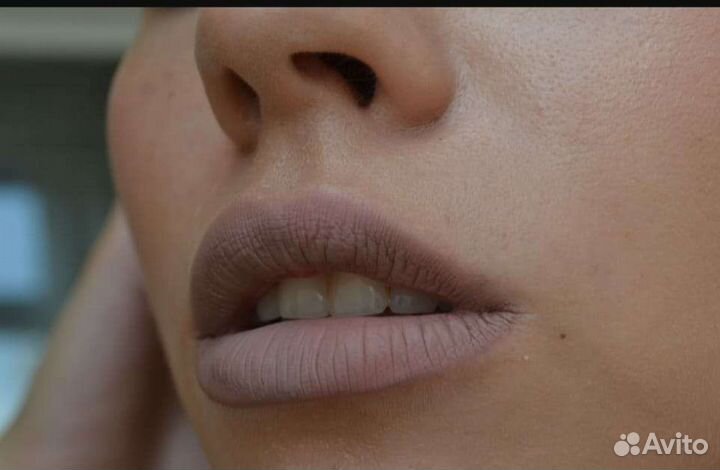 NYX Lingerie # 09 Corset. Нюдовая жидкая помада