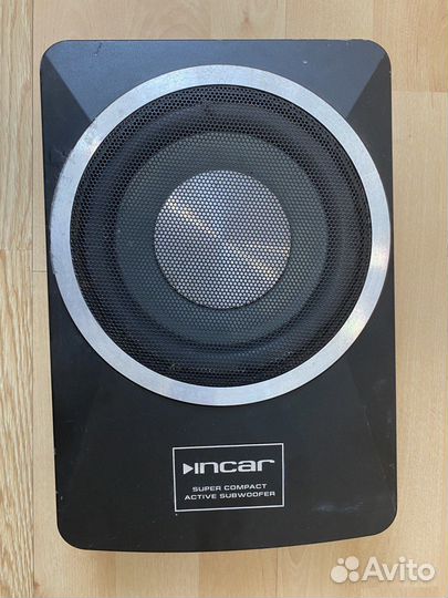 Сабвуфер компактный под сиденье
