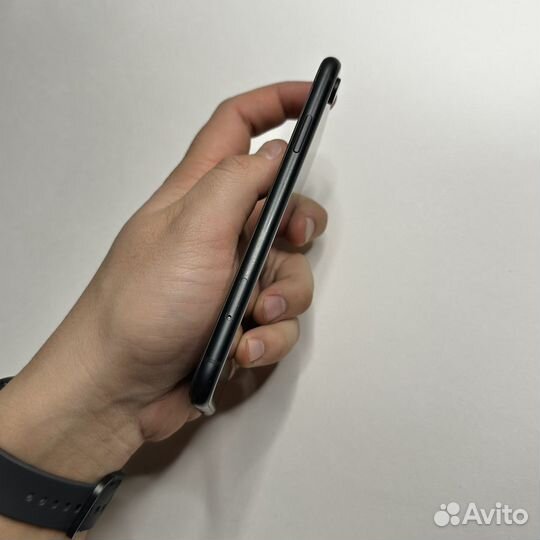 iPhone Xr, 128 ГБ