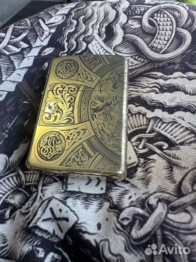 Зажигалка бензиновая Zorro Armor (Zippo)