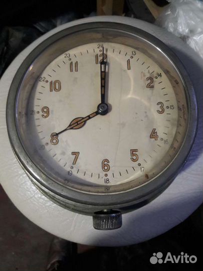Будильник механический СССР
