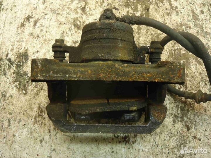 Суппорт передний правый Nissan Murano Murano I (Z5