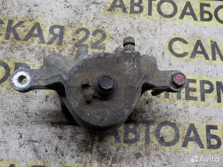 Суппорт передний правый Hyundai Tucson (JM) 2004