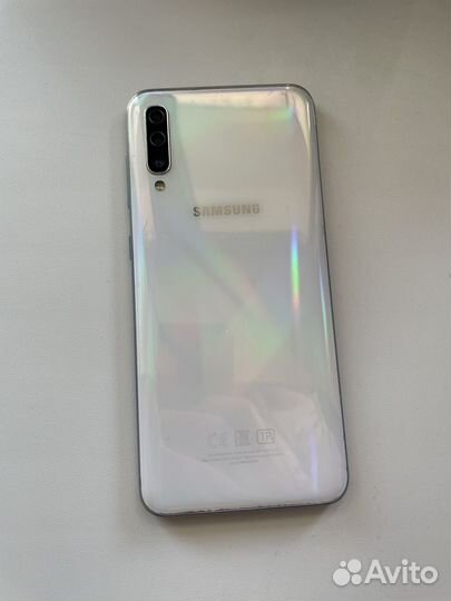 Samsung Galaxy A50, 4/64 ГБ