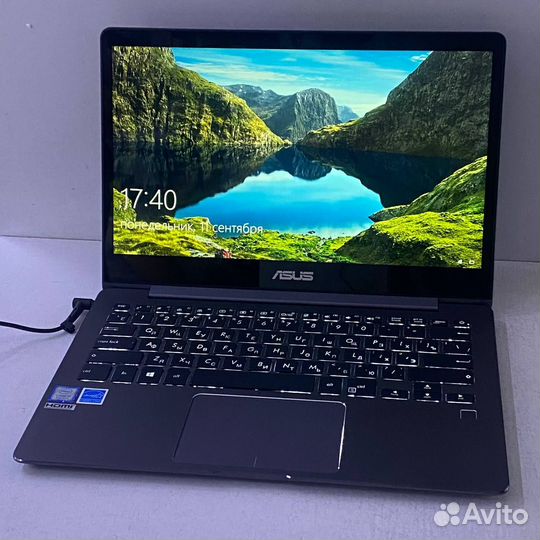 Ноутбук Asus i7 8565U/озу 16Гб/SSD 1Тб