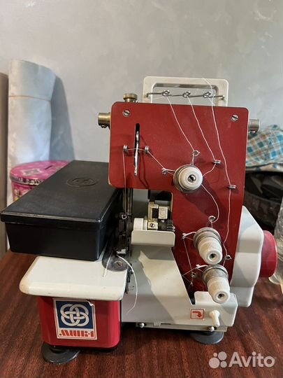 Оверлок для швейной машины