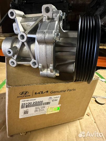 Помпа G4KE в сборе новая оригинал