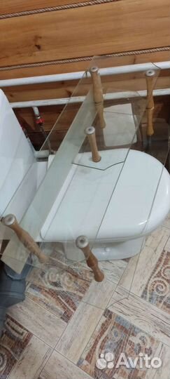 Полка стеклянная для ванной