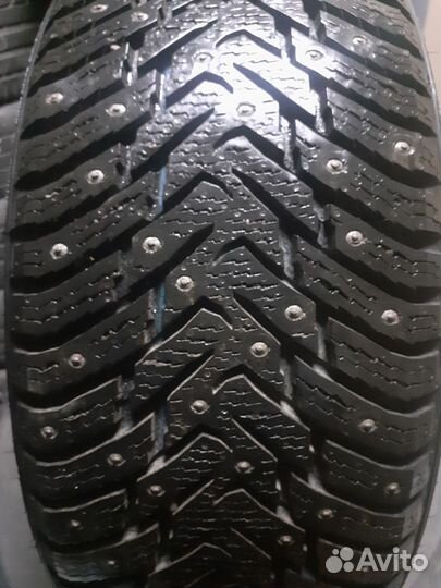 Nokian Tyres Hakkapeliitta 8 215/50 R17