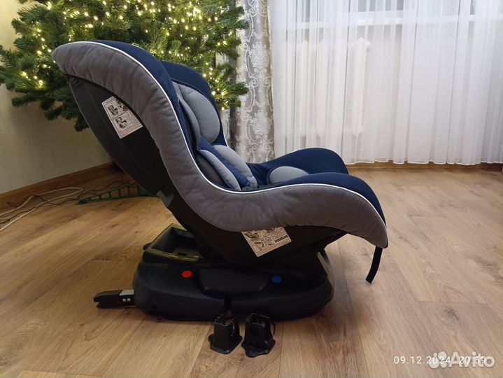 Автомобильное детское кресло от 0 до 18 кг