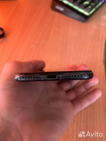 Телефон iPhone 7 32gb