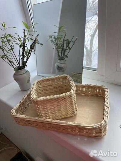 Набор плетенный из ивы салфетница и поднос