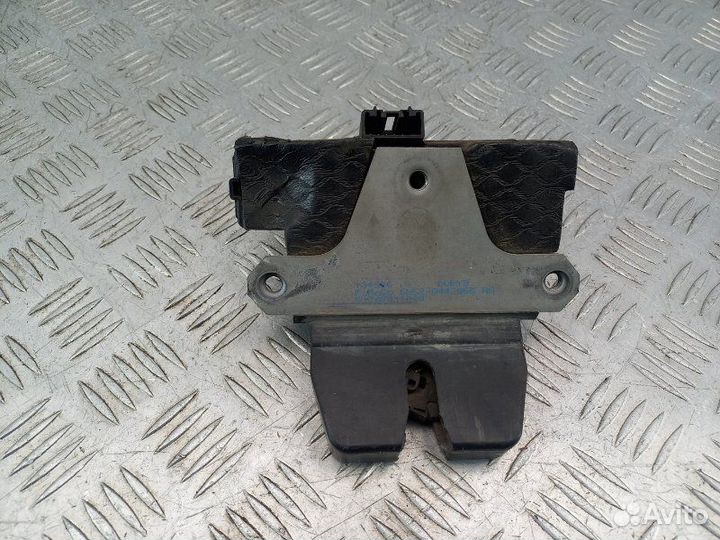 Замок багажника Land Rover Freelander 2 2.2 224DT