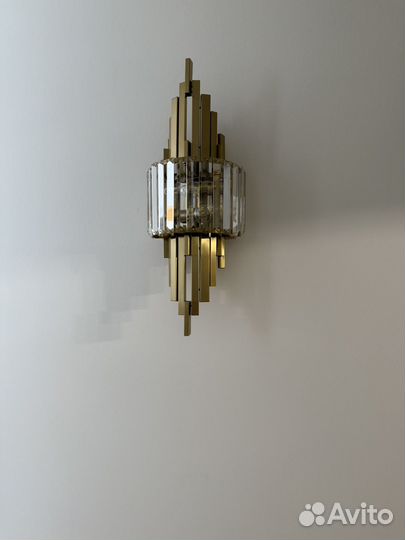 Бра и светильники настенные