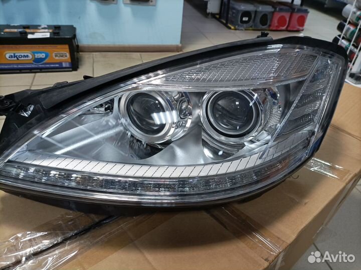Фара левая Mercedes S-класс (2009 - 2013)