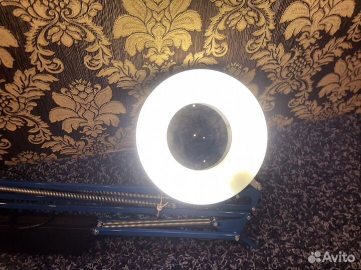 Кольцевая лампа