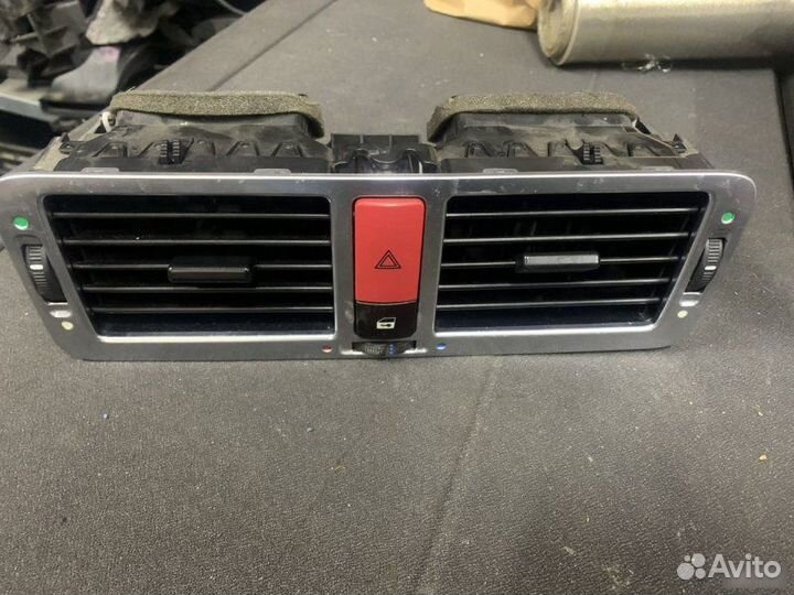 Центральный воздуховод Land Rover Range Rover